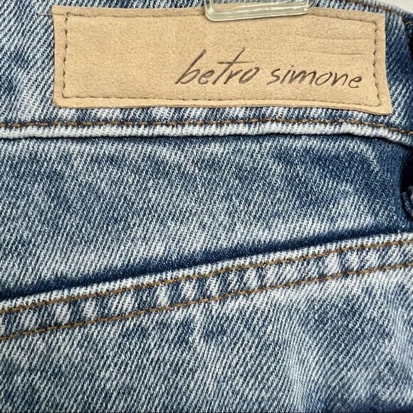 Betro Simone light wash high rise button fly straight leg jeans NWT - Picture 10 of 10